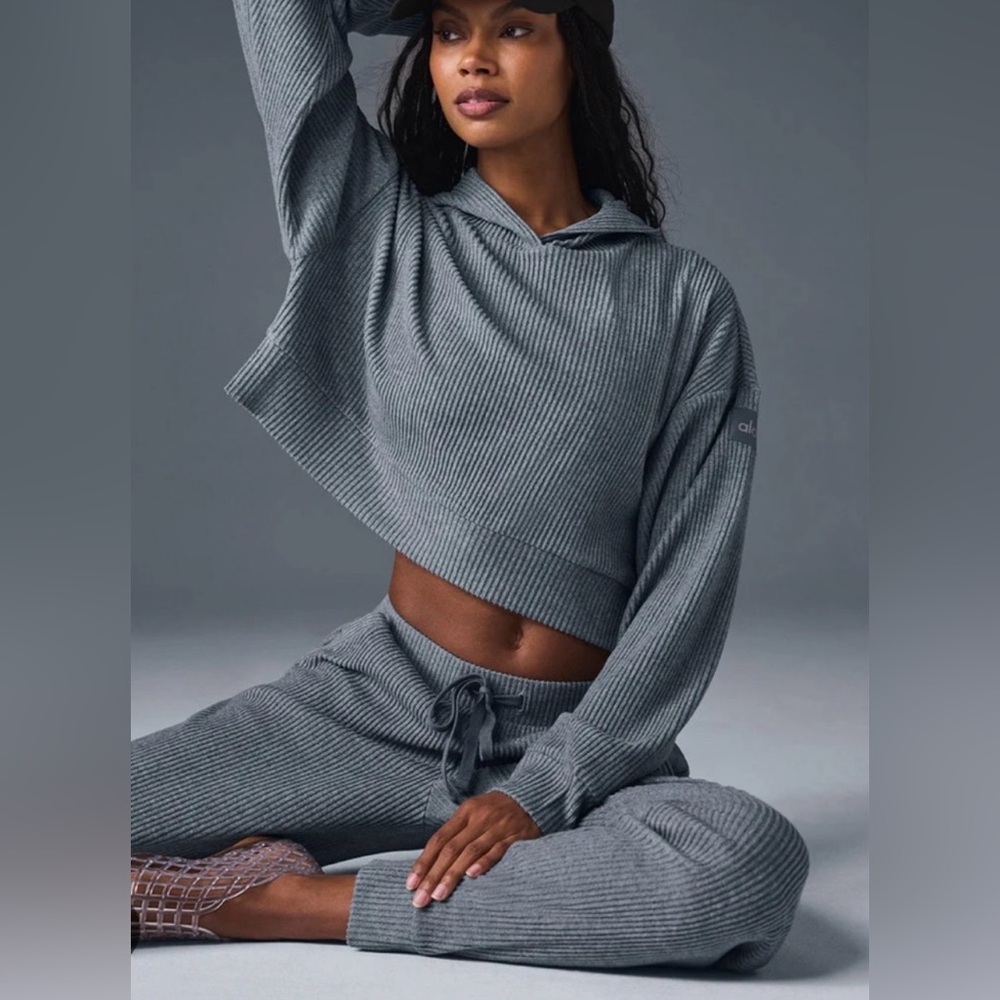 ALO Yoga Muse Dark Gray Ribbed Knit Set size XS